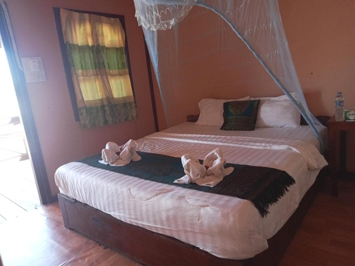 Champa Guesthouse Muang Không Esterno foto